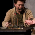 theatre espia a una mujer que se mata dapres oncle vania